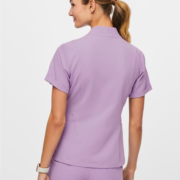 Figs scrub top - Picture 2 of 3